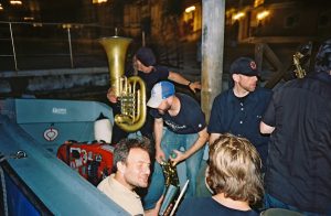 Party music in the Canals 